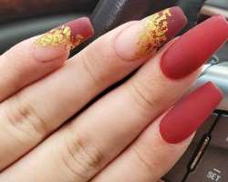 The star is interested in nail art and has posted various such types of photographs on her Instagram.